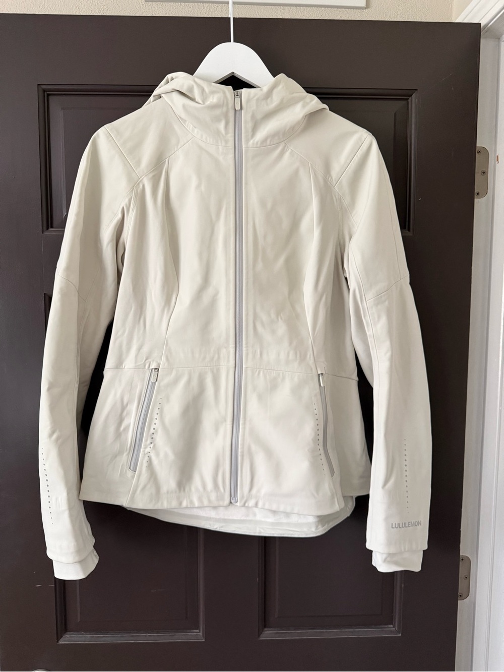 Lululemon Cross Chill Performance Jacket Bone Large Hooded Coat